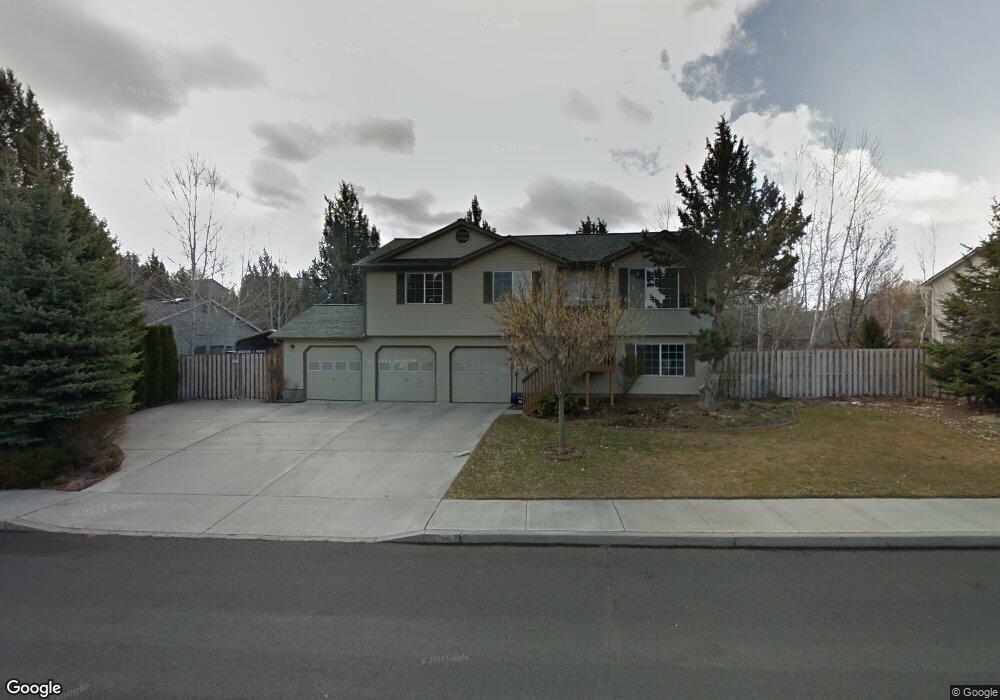 3606 SW Wickiup Ave, Redmond, OR 97756 - photo 1