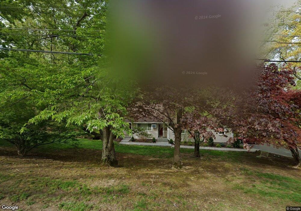 2217 Parker Ln, Yorktown Heights, NY 10598 - photo 1