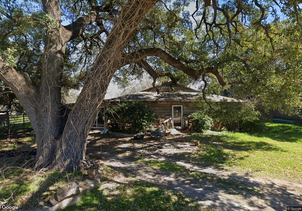 421 Cherokee Lake Ct, Granbury, TX 76049 - photo 1