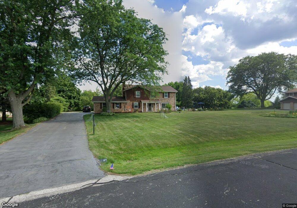 N57W26331 Mount Du Lac Dr, Sussex, WI 53089 - photo 1