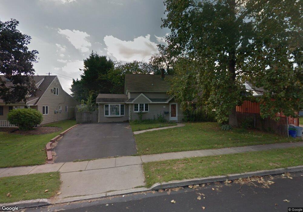 11 Aspen Ln, Levittown, PA 19055 - photo 1