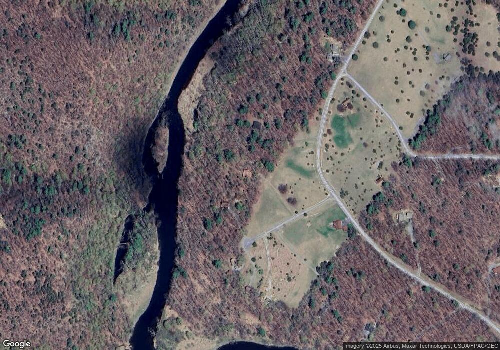 84 Wolf Hollow Ct, Paw Paw, WV 25434 - photo 1