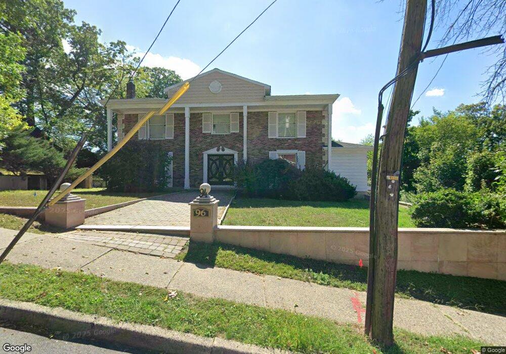 94 Heights Rd, Paramus, NJ 07652 - photo 1