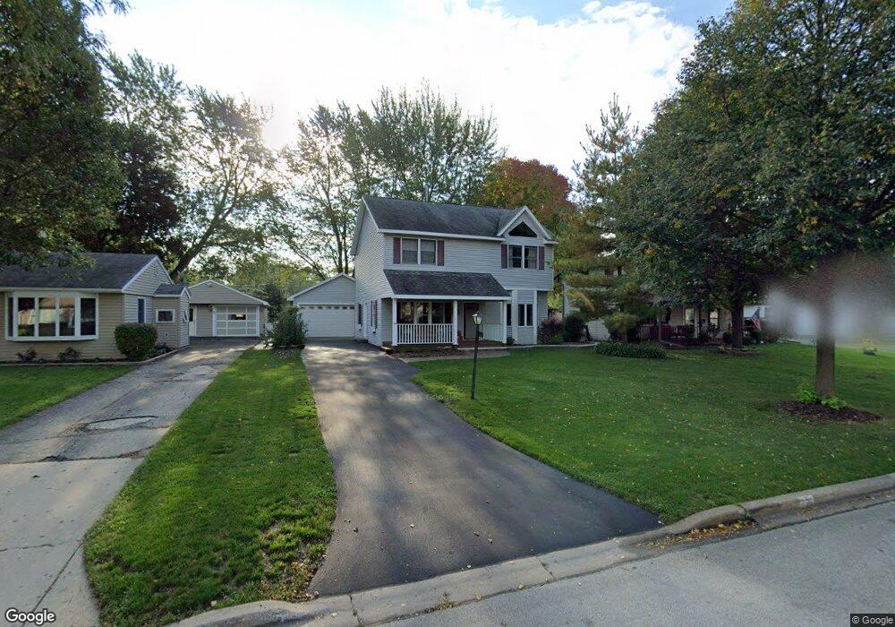 2314 Bluebird Ln, Rolling Meadows, IL 60008 - photo 1