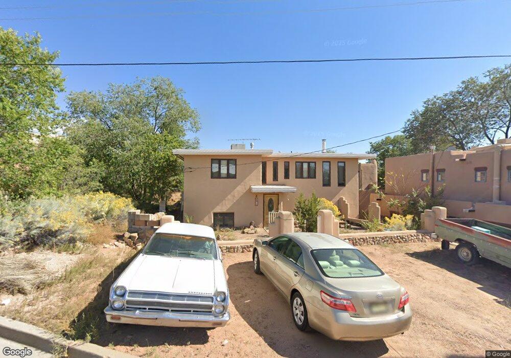 611 Pinon Dr, Santa Fe, NM 87501 - photo 1