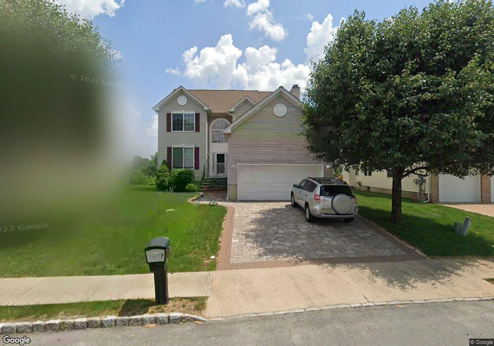 7 Aaron Ct, Bridgewater, NJ 08807 - photo 1