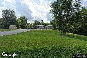 846 Blue Ash Ln, Flora, IL 62839
