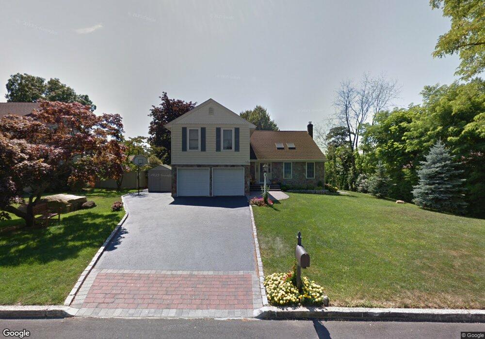 4 Stirrup Ln, Glen Cove, NY 11542 - photo 1