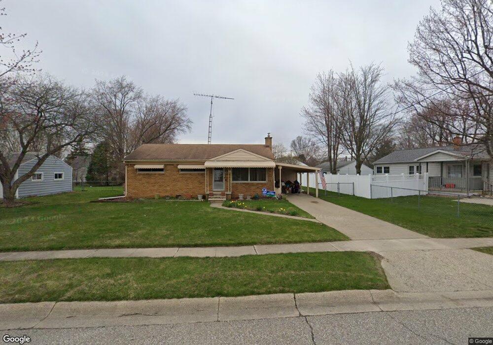 307 Dale St, Flushing, MI 48433 - photo 1