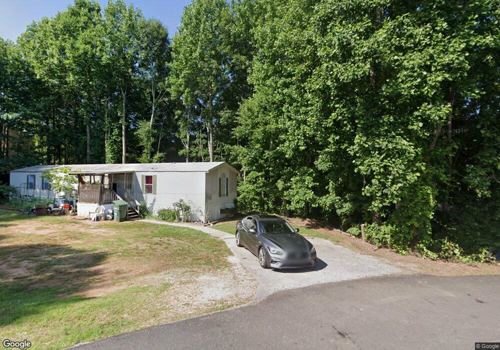 577 Apple Tree Ln, Cornelia, GA 30531 - photo 1