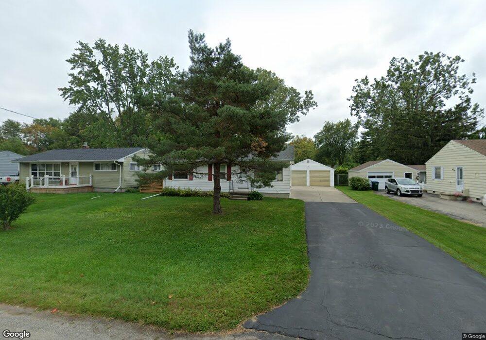 909 Brad St, Lansing, MI 48911 - photo 1