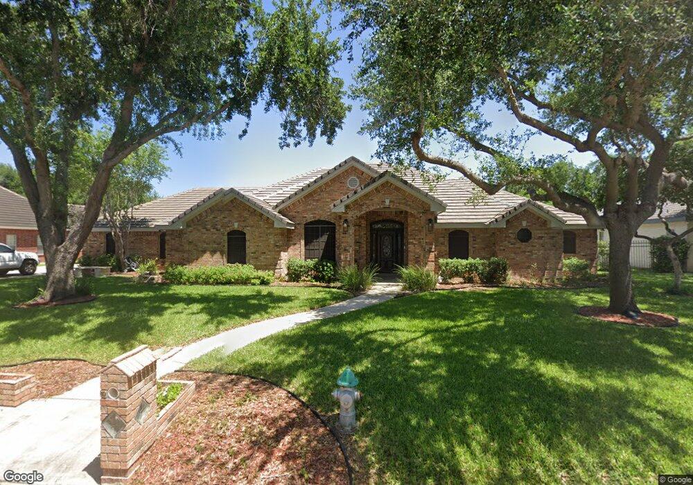 2318 Kings Dr, Edinburg, TX 78539 - photo 1