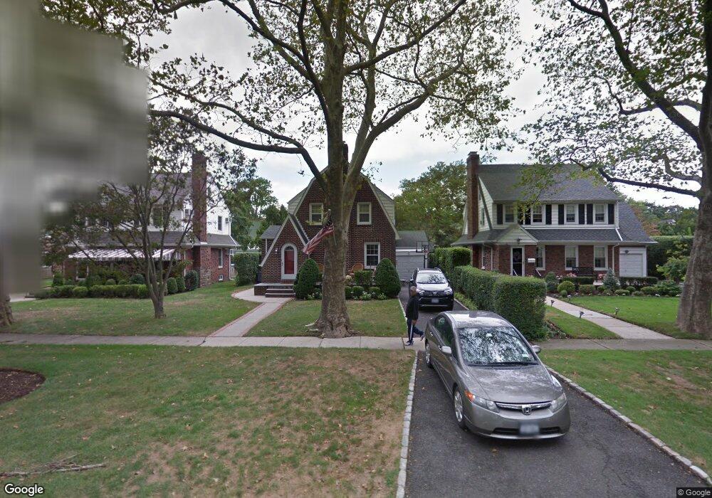 16 Jefferson St, Garden City, NY 11530 - photo 1