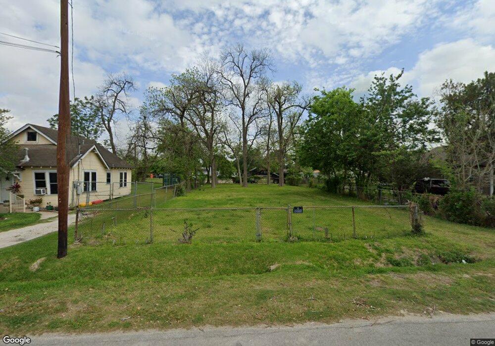 3121 Bay St, Houston, TX 77026 - photo 1