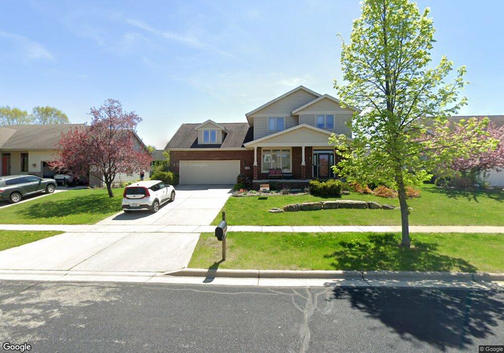 5209 Blazingstar Ln, Fitchburg, WI 53711 - photo 1