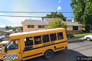 499 6th St, Maupin, OR 97037