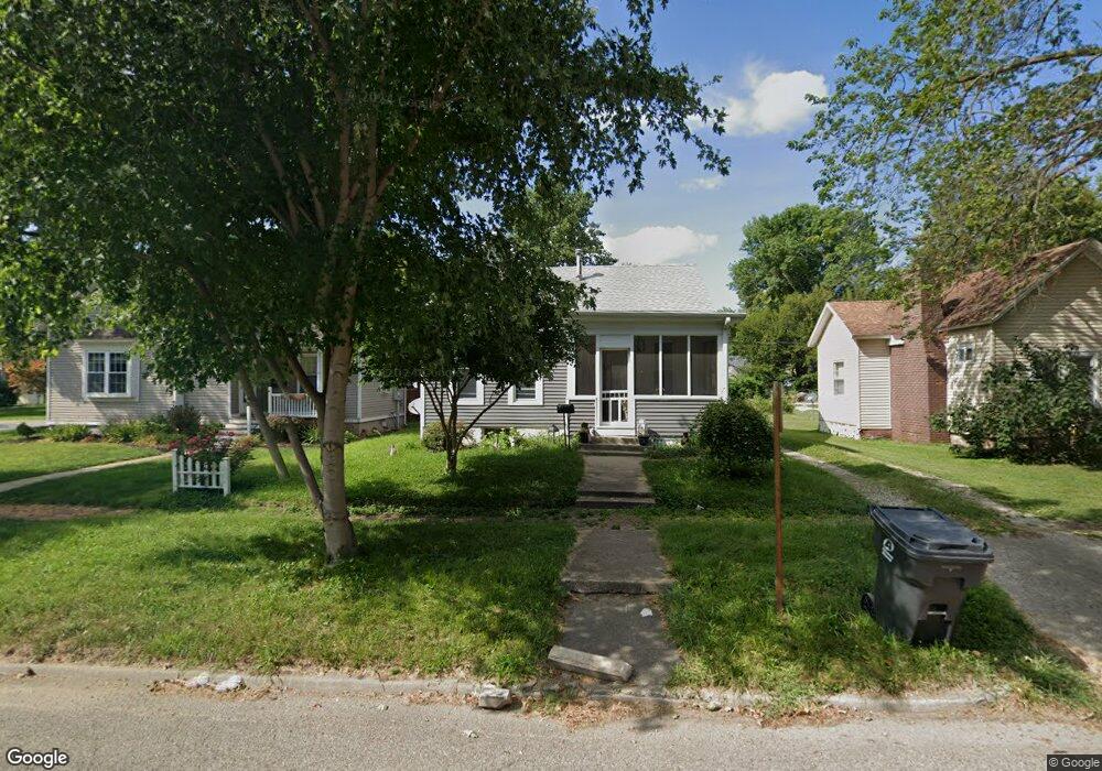 202 E Houghton St, Tuscola, IL 61953 - photo 1