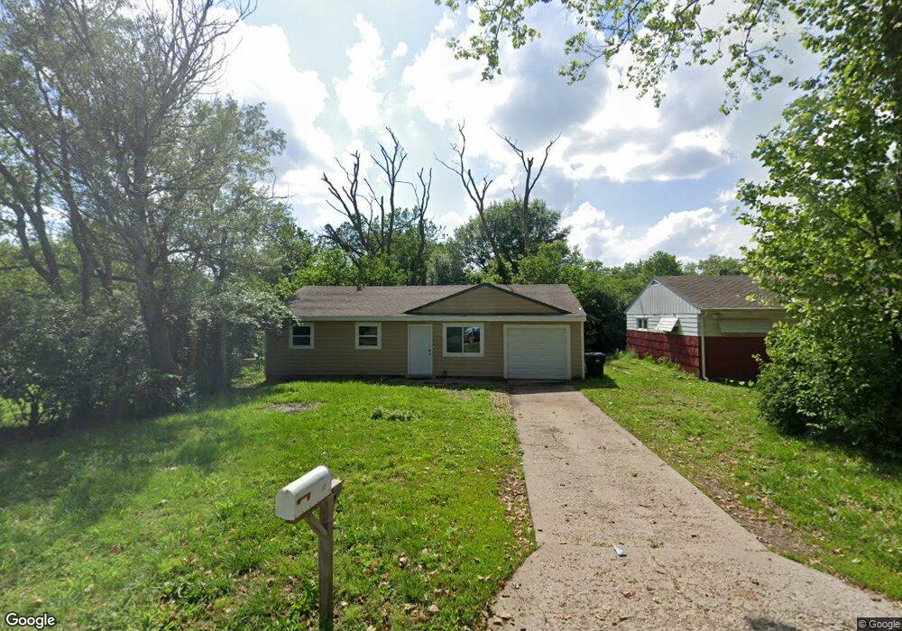 3317 SE Bryant St, Topeka, KS 66605 - photo 1