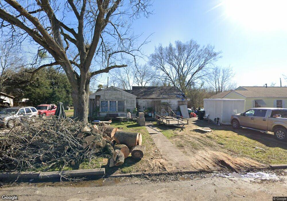 7110 Winfree Dr, Houston, TX 77087 - photo 1