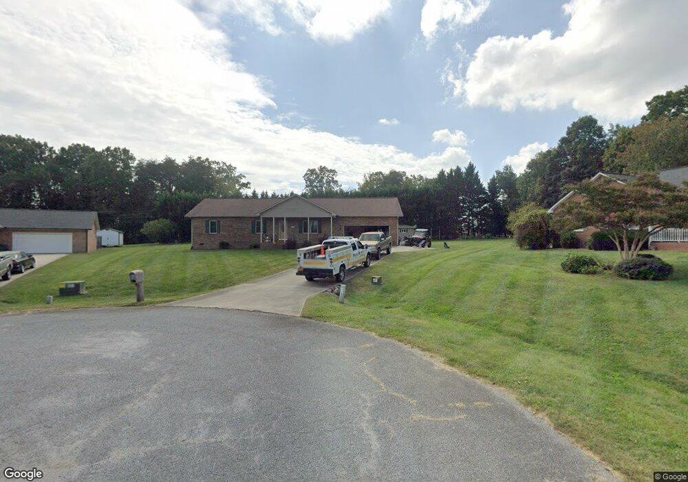 130 Green Meadow Ln, Statesville, NC 28625 - photo 1