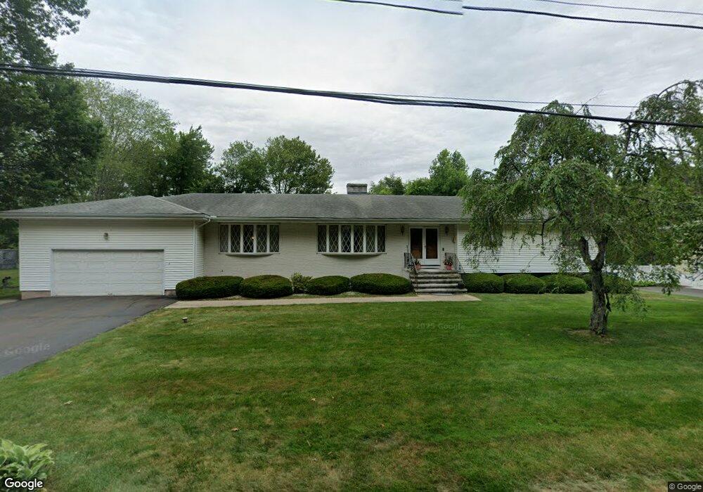 29 Arrowhead Ln, Branford, CT 06405 - photo 1