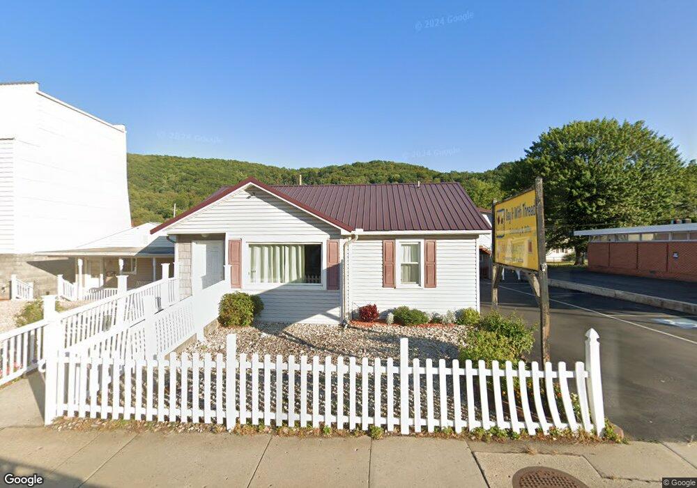 527 S Mineral St, Keyser, WV 26726 - photo 1