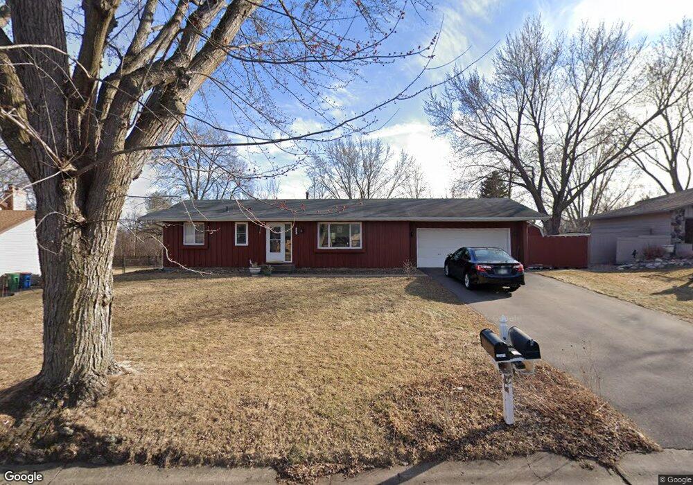 10479 101st Place N, Maple Grove, MN 55369 - photo 1