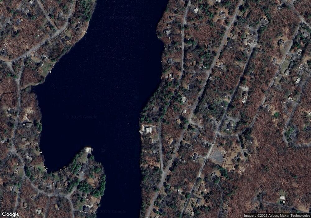 147 E Lake View Dr, Dingmans Ferry, PA 18328 - photo 1