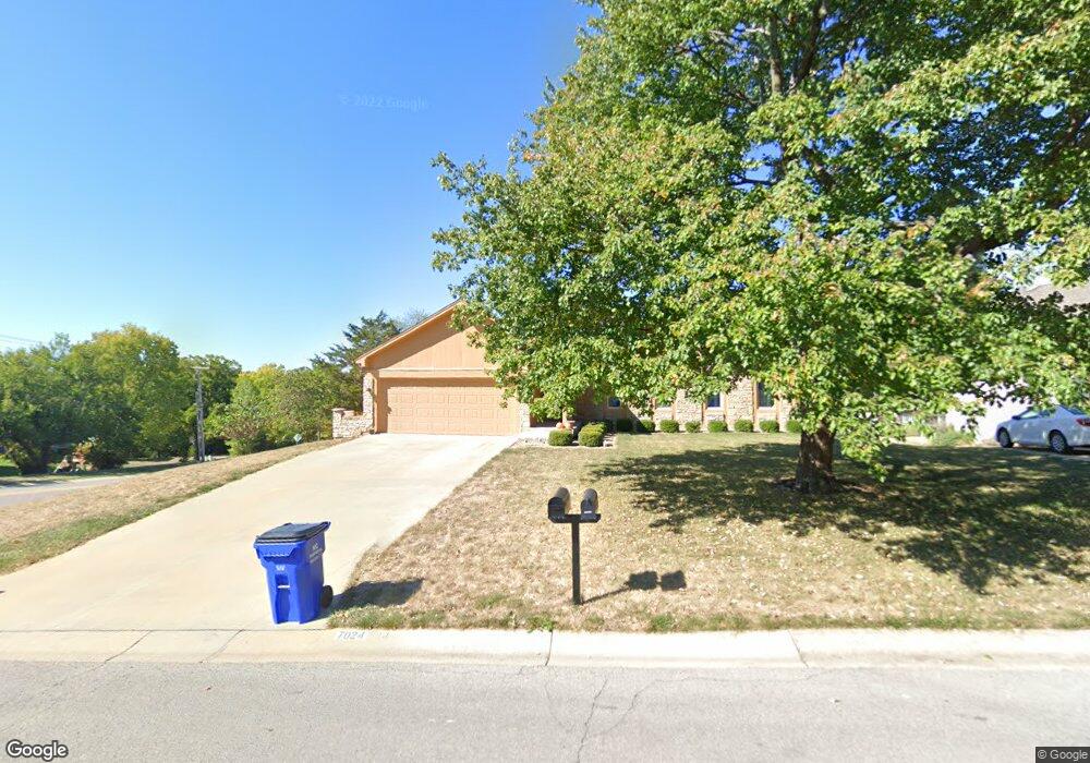 7024 Hallet St, Shawnee, KS 66216 - photo 1