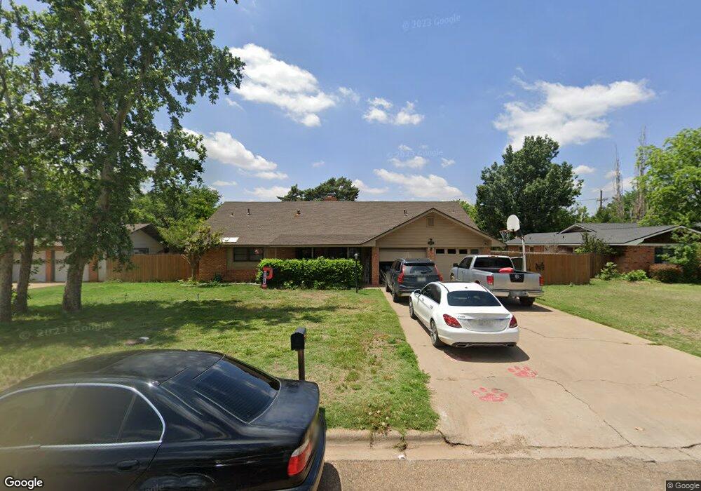 1105 Dallas St, Plainview, TX 79072 - photo 1
