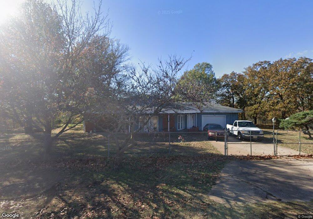 1054 N Hill And Dale Dr, Cleveland, OK 74020 - photo 1