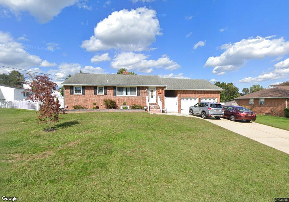 1705 S Riding Ln, Wilmington, DE 19804 - photo 1