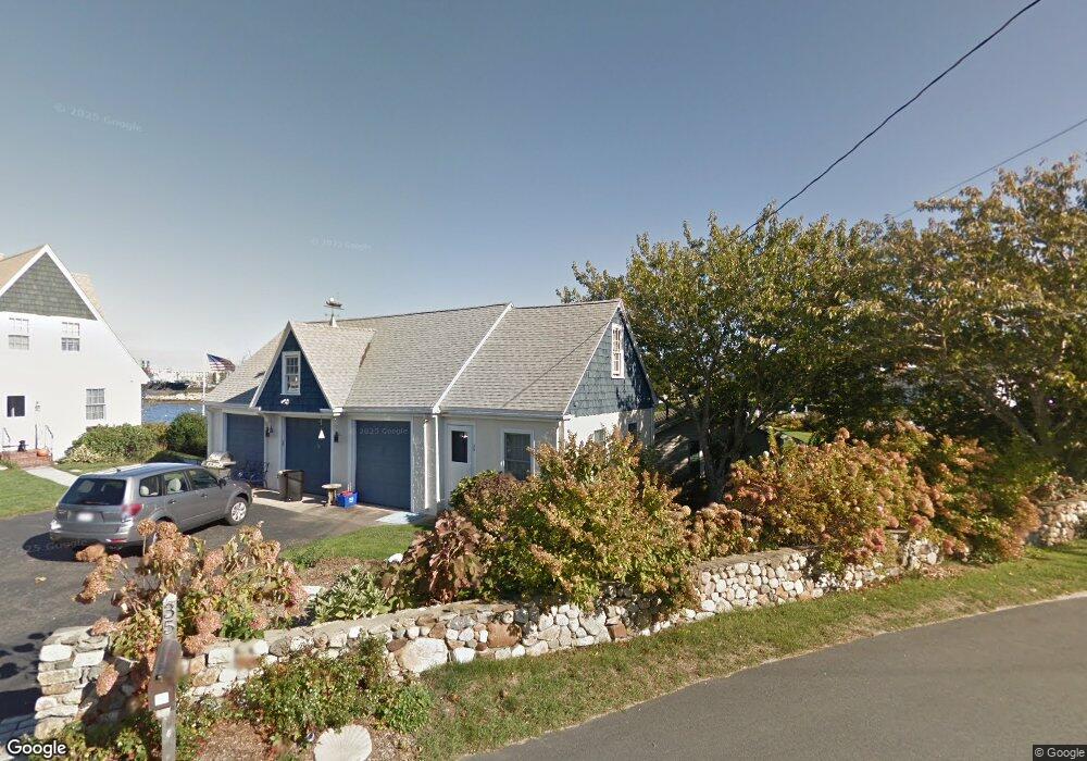 35 Benedict Rd, Buzzards Bay, MA 02532 - photo 1