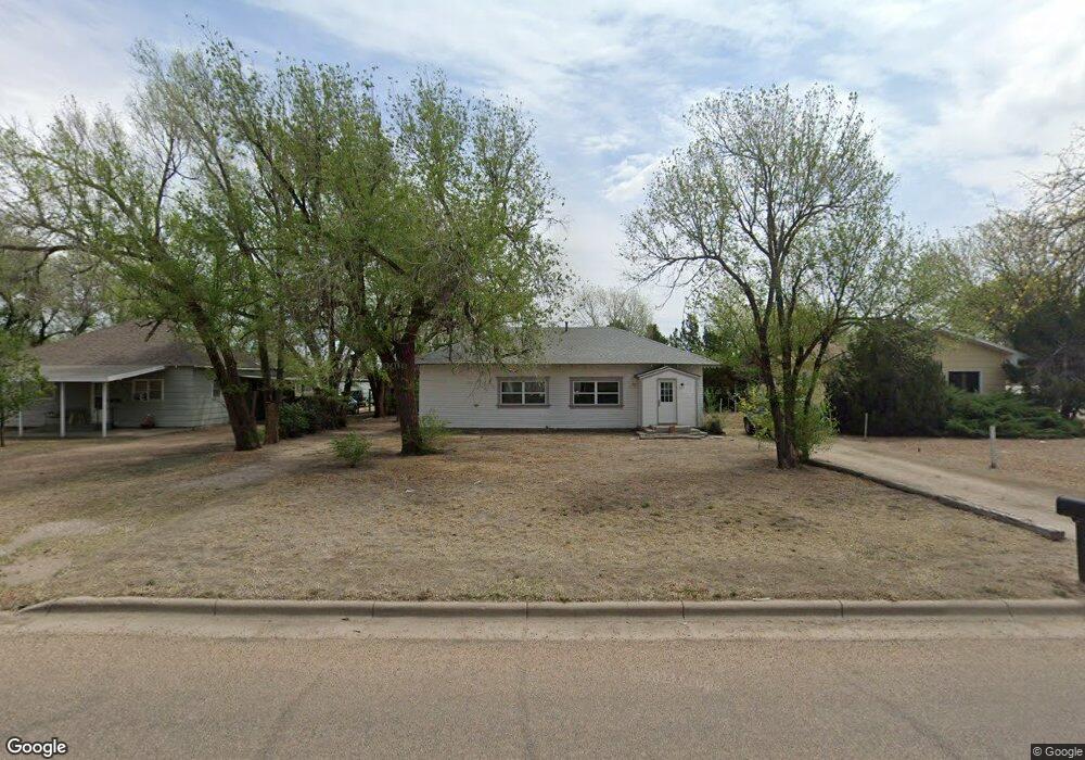 912 S Madison St, Hugoton, KS 67951 - photo 1