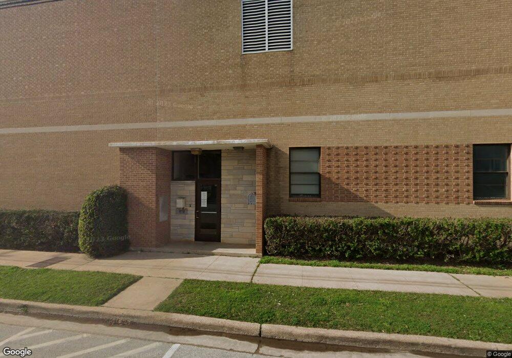 224 Commerce St, Tomball, TX 77375 - photo 1