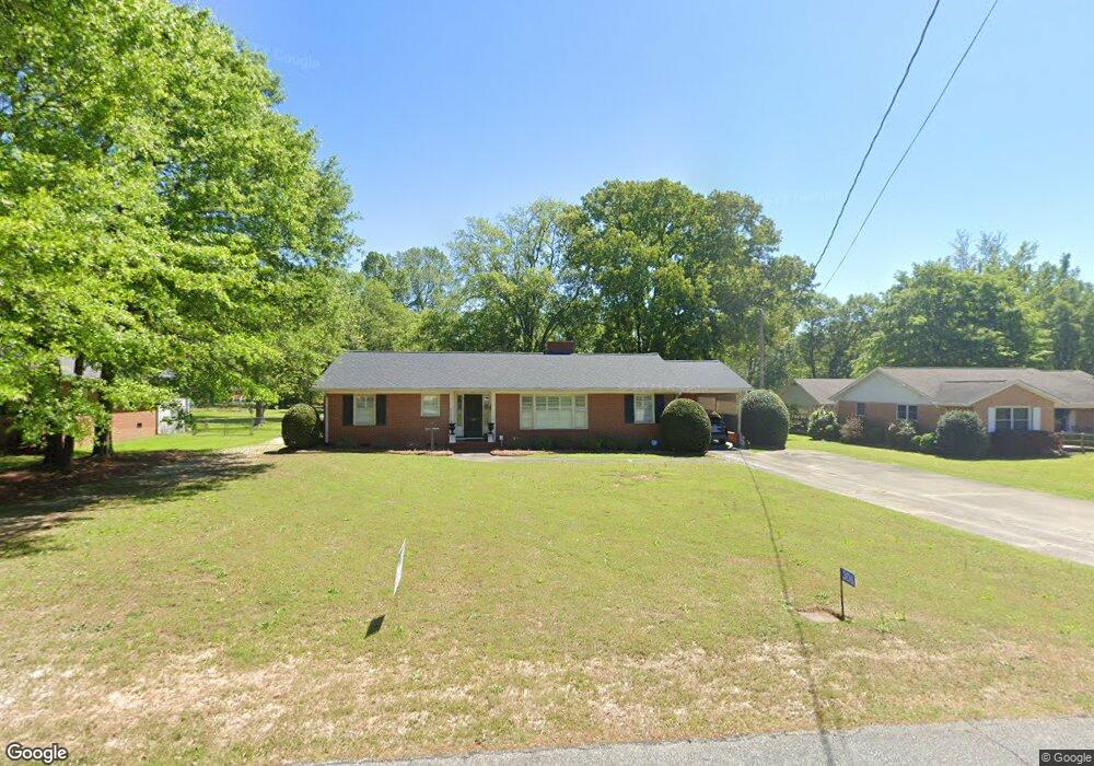 306 Moye St, Barnesville, GA 30204 - photo 1