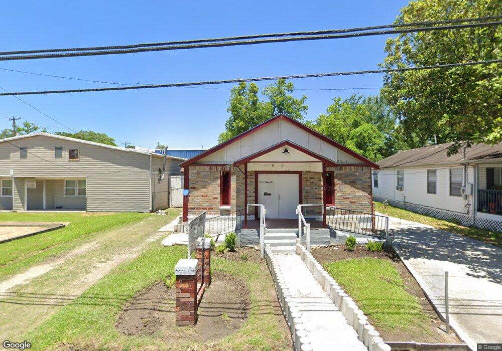 111 E 31st 1/2 St, Houston, TX 77018 - photo 1