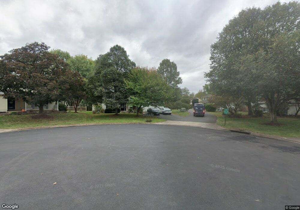 12809 Gatepost Ct, Herndon, VA 20171 - photo 1