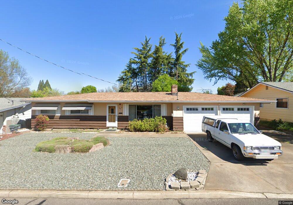 205 Princess Way, Central Point, OR 97502 - photo 1