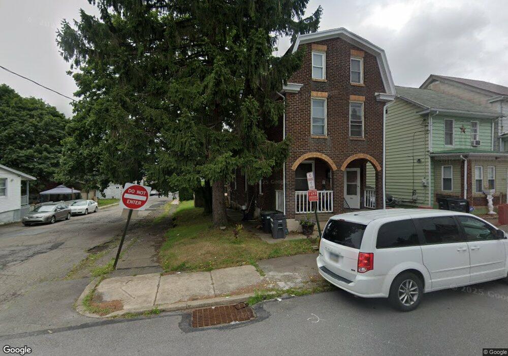 542 Arthur St, Hazleton, PA 18201 - photo 1