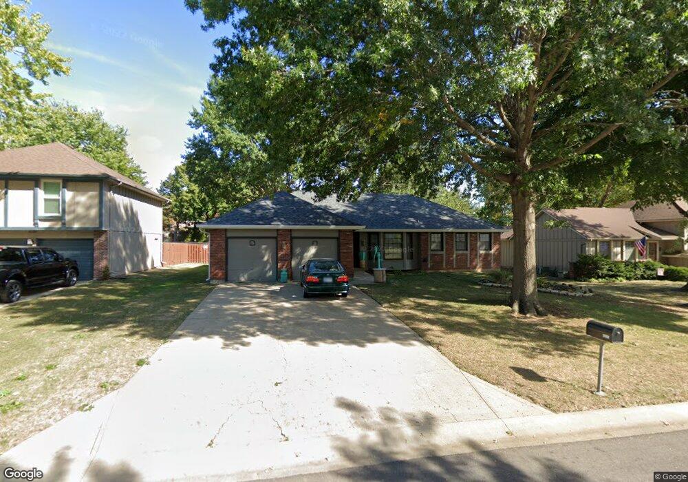 6315 Alden St, Shawnee, KS 66216 - photo 1