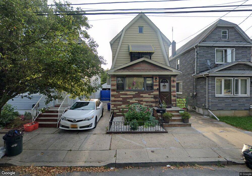 9231 244th St, Floral Park, NY 11001 - photo 1