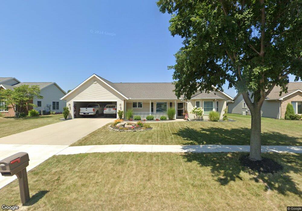 812 Murbach St, Archbold, OH 43502 - photo 1