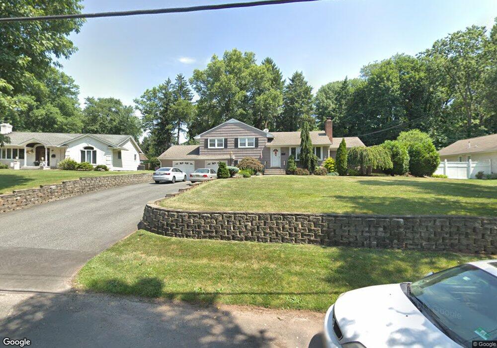 120 Briarheath Ln, Clark, NJ 07066 - photo 1