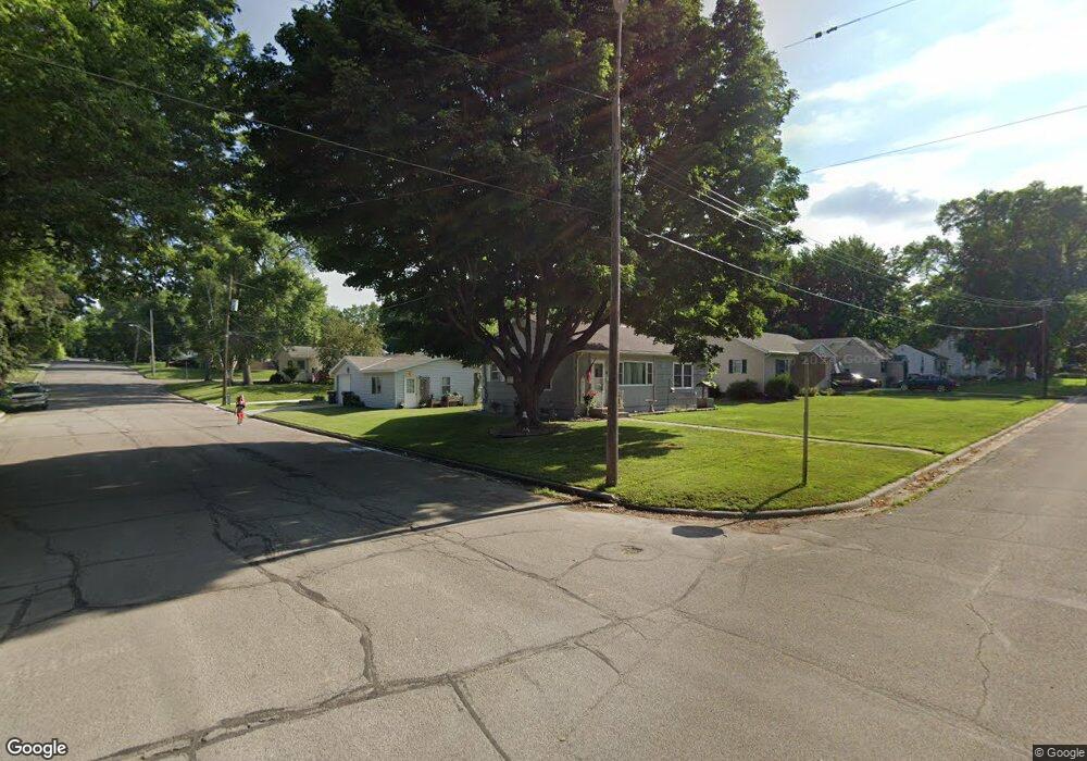 301 NE 3rd Ave, Glenwood, MN 56334 - photo 1