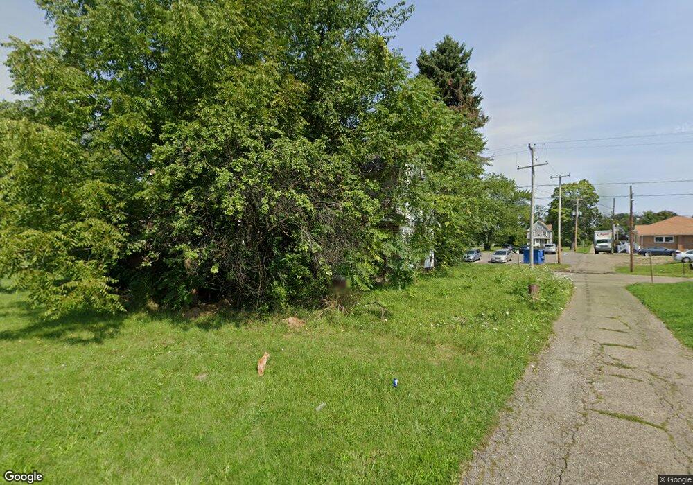 1420 2nd St SE, Canton, OH 44707 - photo 1