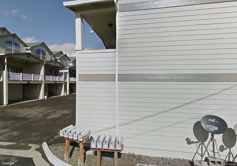 262 Hiatt Ln, Central Point, OR 97502 - photo 1