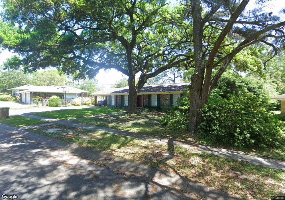 305 S Grafhill Dr, Mobile, AL 36606 - photo 1