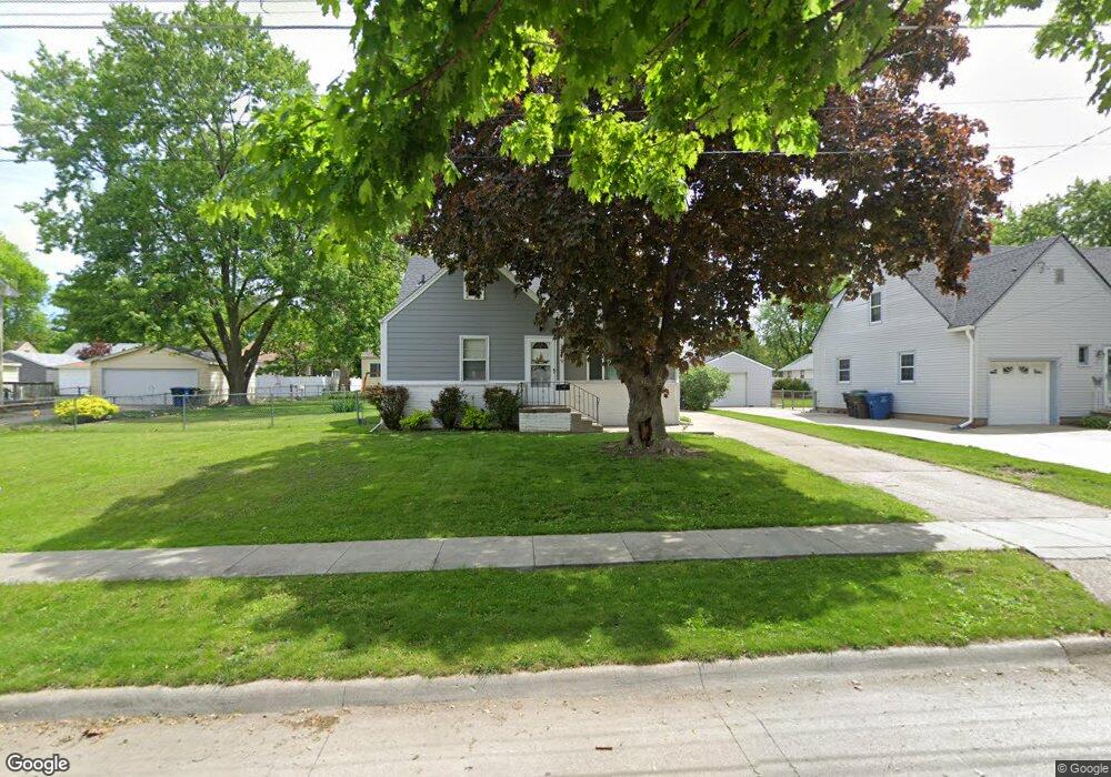 3209 48th St, Des Moines, IA 50310 - photo 1