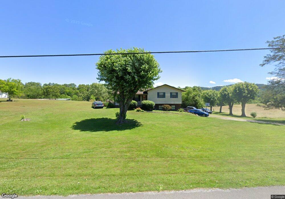 932 Cherry St, Rutledge, TN 37861 - photo 1